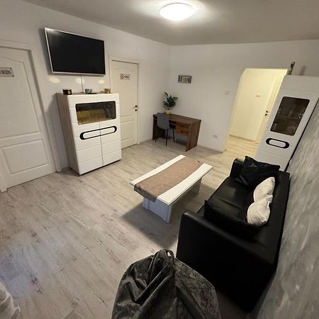 Apartament Ultracentral Modern 1 Pitesti Piteşti Exterior foto